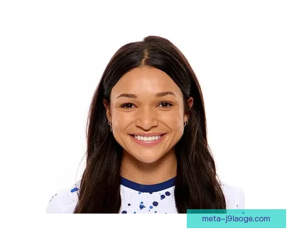 索菲娅·史密斯凭借惊人进球效率荣膺NWSL常规赛MVP成为美国女足主力锋线先锋 索菲娅·史密斯凭借惊人进球效率荣膺NWSL常规赛MVP成为美国女足主力锋线先锋